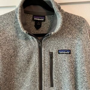 Men’s Large Patagonia Better Sweater 1/4 zip jacket in gray